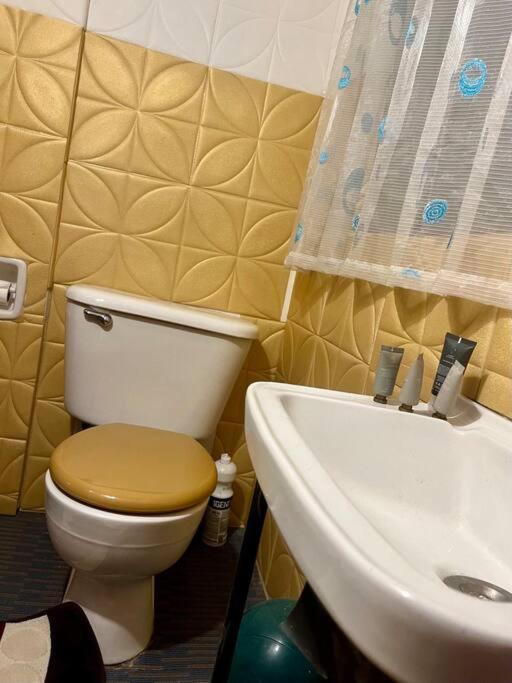 Todo Equipado Centrico Y En Zona Residencial Apartamento